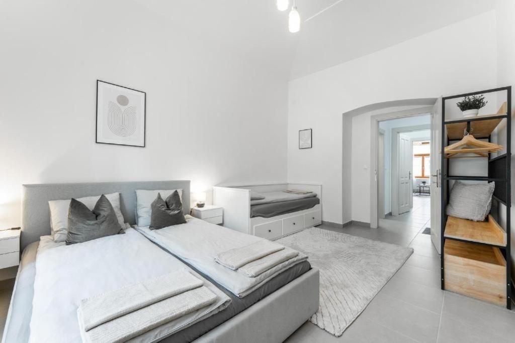 Apartmán Nice Apartman In New Town Praha Exteriér fotografie